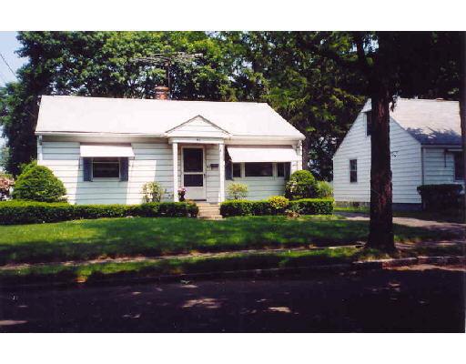 53 Davis St, Springfield, MA 01104 photo 1