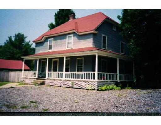 98 High St, Upton, MA 01568 photo 1