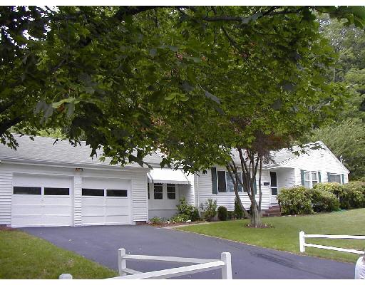 58 Helen Rd, Needham, MA 02492 photo 1