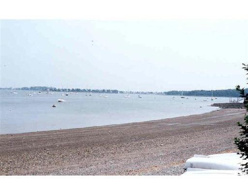 19 Howe St, Hingham, MA 02043 photo 2