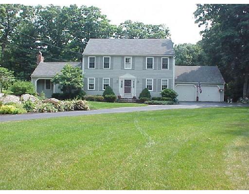 239 Leavitt St, Hingham, MA 02043 photo 1