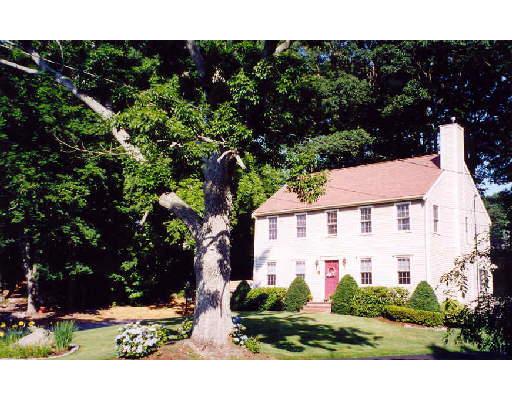 41 Pond St, Canton, MA 02021 photo 1