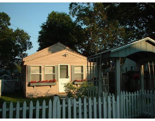 1 Pine St, Wareham, MA 02571 photo 1
