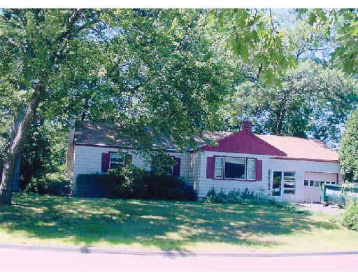 2 Alberta Dr, Hudson, MA 01749 photo 1