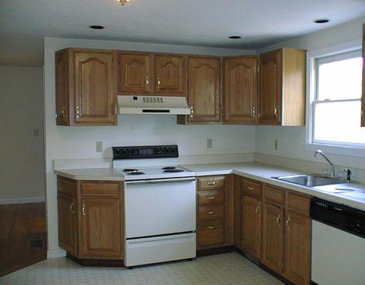 586 Washington, Dedham, MA 02026 photo 4