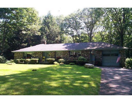 51 Shepard Rd, Sturbridge, MA 01566