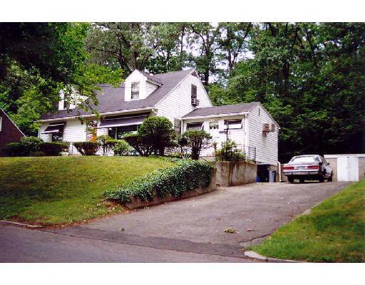 281 Harkness Ave, Springfield, MA 01118 photo 1