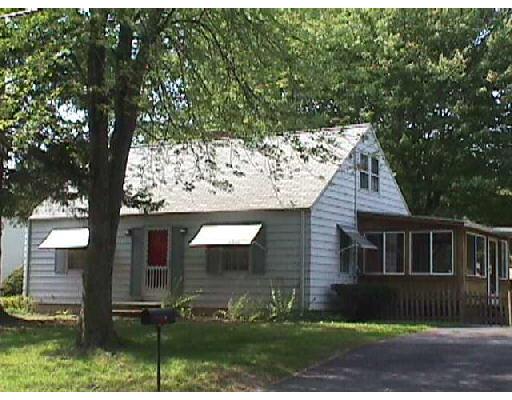 754 Grayson Dr, Springfield, MA 01119 photo 1