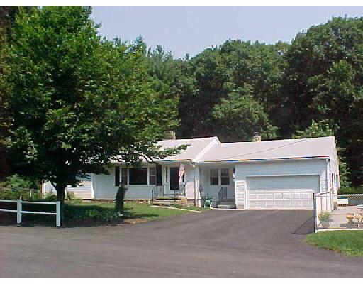 22 W Carr St, Sutton, MA 01588 photo 1