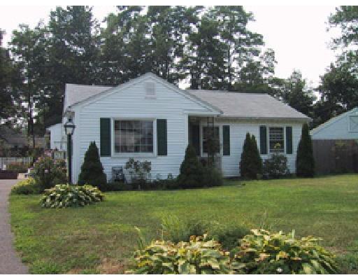 37 E Canton Cir, Springfield, MA 01104 photo 1