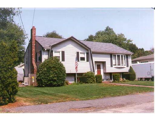 25 Center Ave, Reading, MA 01867 photo 1