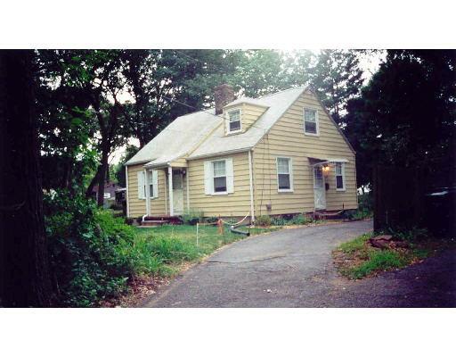 58 Amanda St, Springfield, MA 01118 photo 1