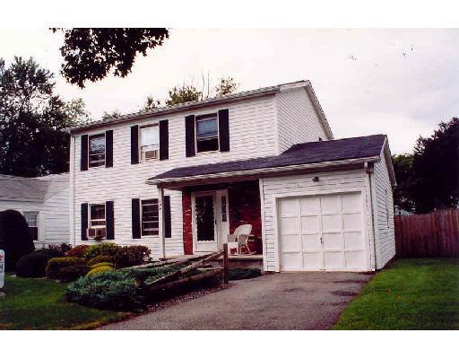 134 Gillette Ave, Springfield, MA 01118 photo 1
