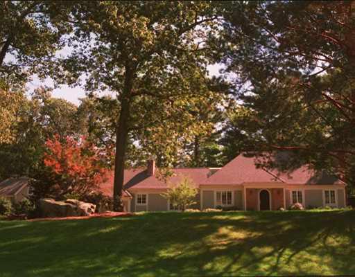 4 Colonial Rd, Dover, MA 02030 photo 1