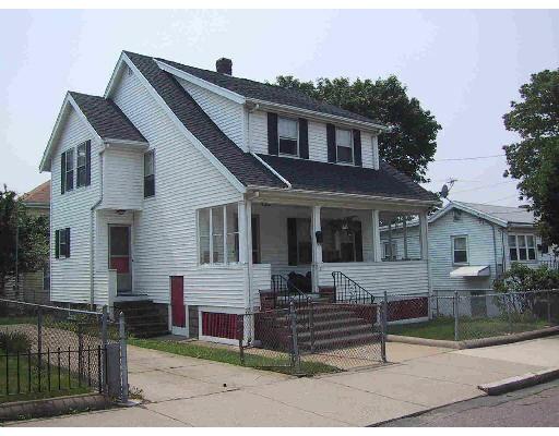 22 Chisolm St, Everett, MA 02149 photo 1