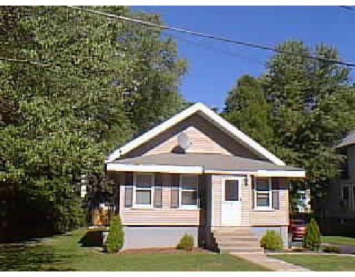 2 Spring Ln, Stoneham, MA 02180 photo 1