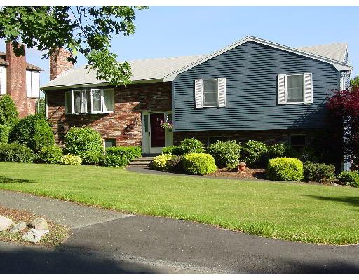 15 West St, Danvers, MA 01923 photo 1