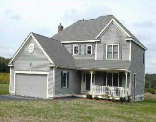 53 Williams St, Upton, MA 01568 photo 1