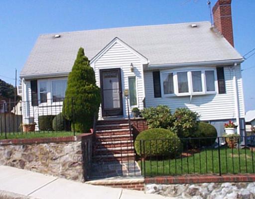 43 Maplewood Ave, Everett, MA 02149 photo 1