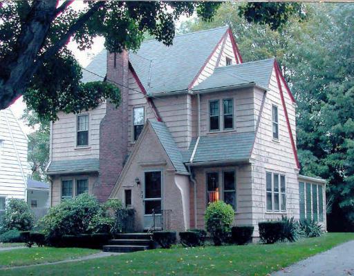 21 Rencelau St, Springfield, MA 01118 photo 1