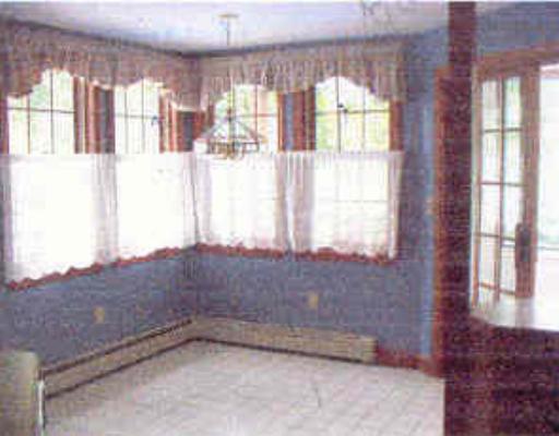 11 Assabet St, Maynard, MA 01754 photo 4