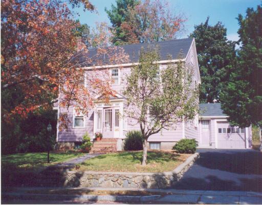 25 Bond St, Reading, MA 01867 photo 1