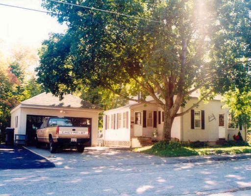 16 Fifth St, Webster, MA 01570 photo 1