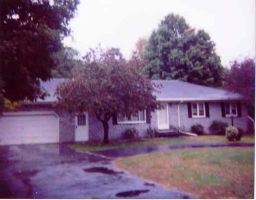 161 Slate Rd, Chicopee, MA 01020 photo 1