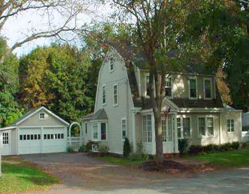 29 Thompson Ave, Hingham, MA 02043 photo 1
