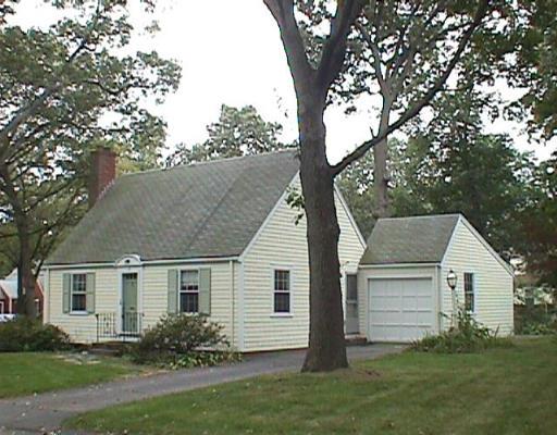 2 Holly St, Hingham, MA 02043 photo 1
