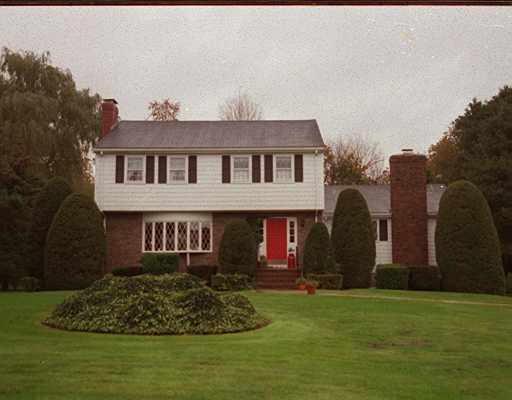 8 Adrienne Dr, Canton, MA 02021 photo 1