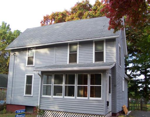 22 Ambrose St, Springfield, MA 01109 photo 1