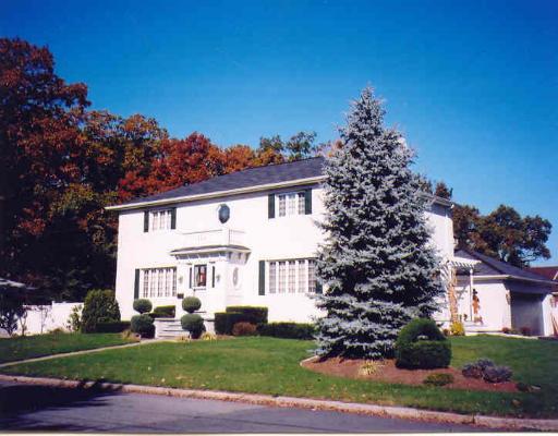 140 Nichols St, Fall River, MA 02720 photo 1