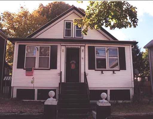 20 Greenhalge Ave, Everett, MA 02149 photo 1
