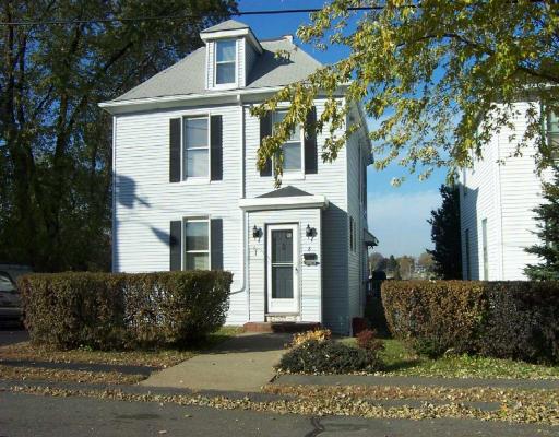 8 Riverside St, Danvers, MA 01923 photo 1