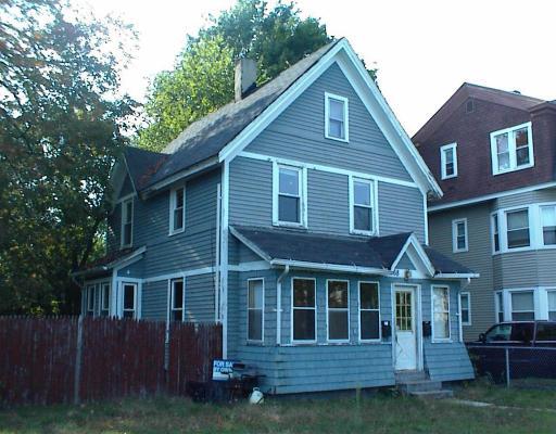 68 Benton, Springfield, MA 01109 photo 1