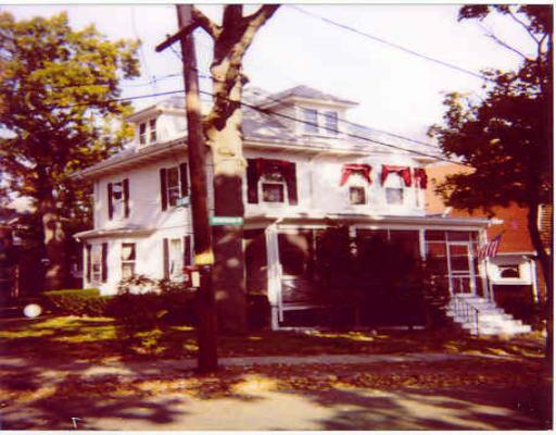 9 Danforth Ave, Saugus, MA 01906 photo 1