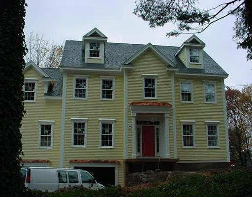 423 Summer St, Lynnfield, MA 01940 photo 1