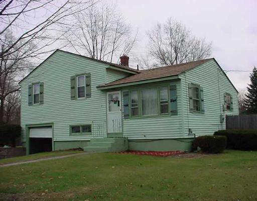 11 Navajo Rd, Springfield, MA 01109 photo 1