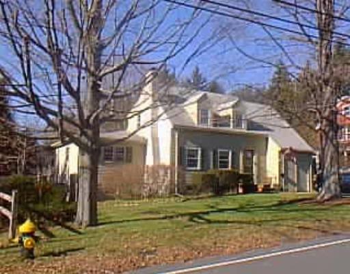 246 Charles St, Reading, MA 01867 photo 1