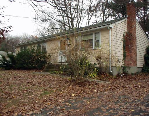 18 Maplecroft, Canton, MA 02021 photo 1