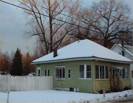 37 Emily St, Springfield, MA 01109 photo 1