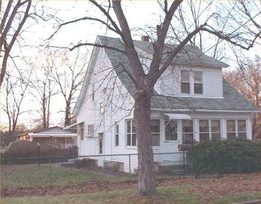 58 Waldorf St, Springfield, MA 01109 photo 1