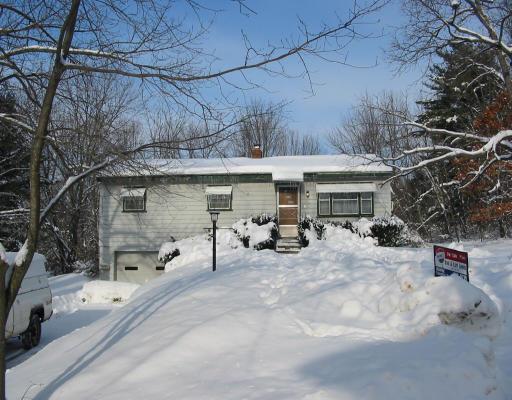 4 Lodge Ave, Upton, MA 01568 photo 1