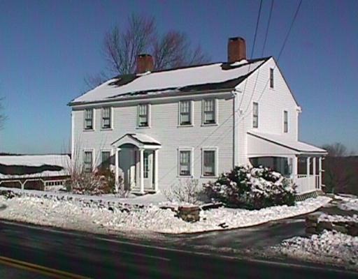 85 North Ave, Mendon, MA 01756 photo 1
