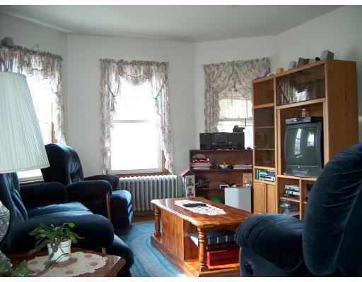 23 School St, Danvers, MA 01923 photo 4