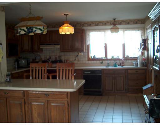 23 School St, Danvers, MA 01923 photo 3
