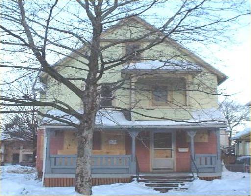 70 Crystal Ave, Springfield, MA 01108 photo 1