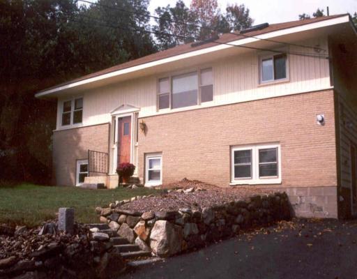 10 Hopkinton Rd, Upton, MA 01568 photo 1