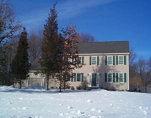 4 Mandy Dr, Blackstone, MA 01504 photo 1